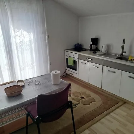 Andelija * 벨리카 클라두사